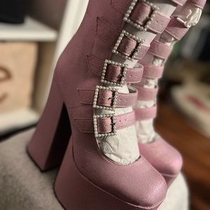 Sugar thrillz Last act platform Buckle Boots sz 10 pink
